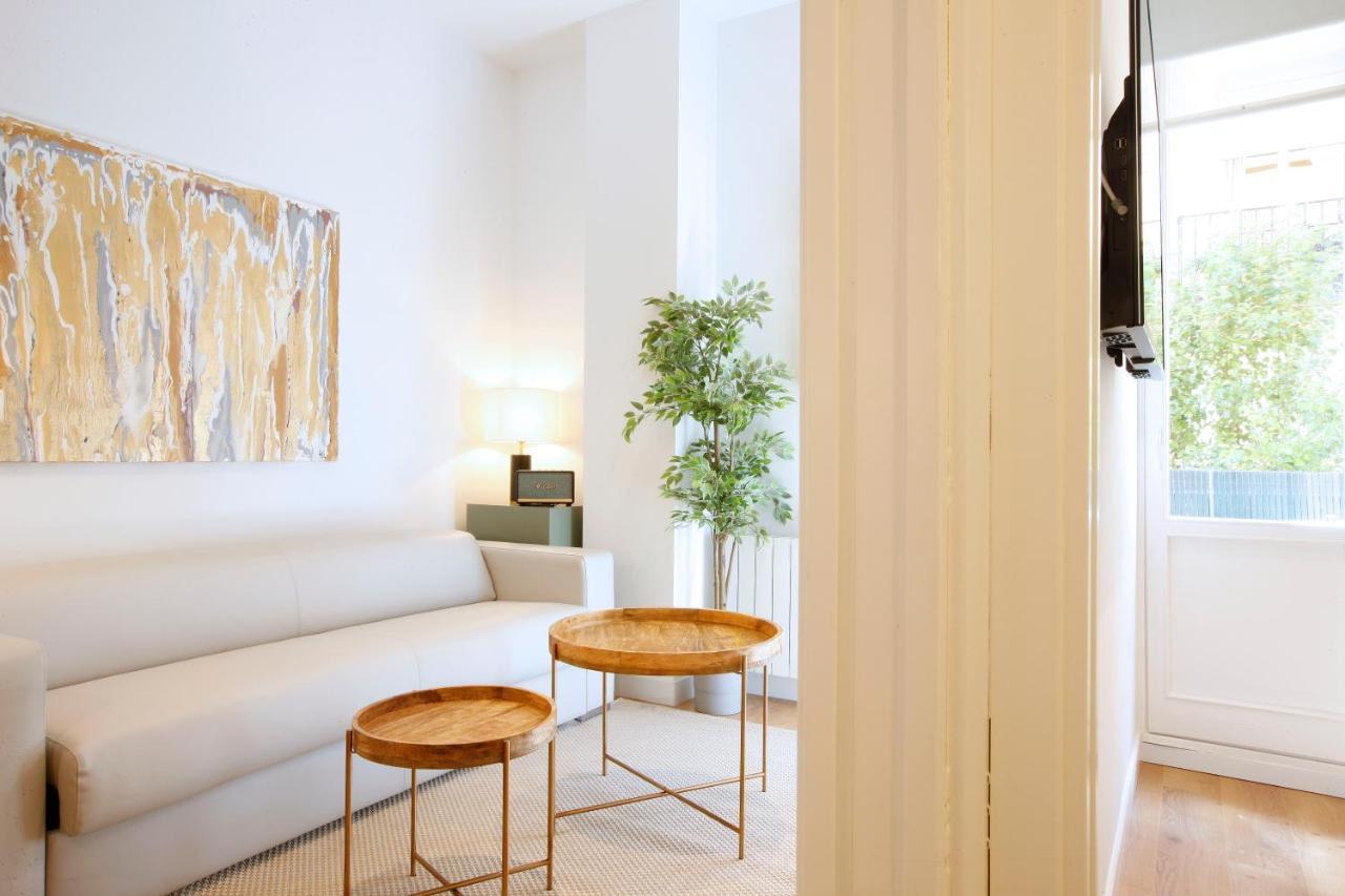 Tirso Suite Madri Exterior foto