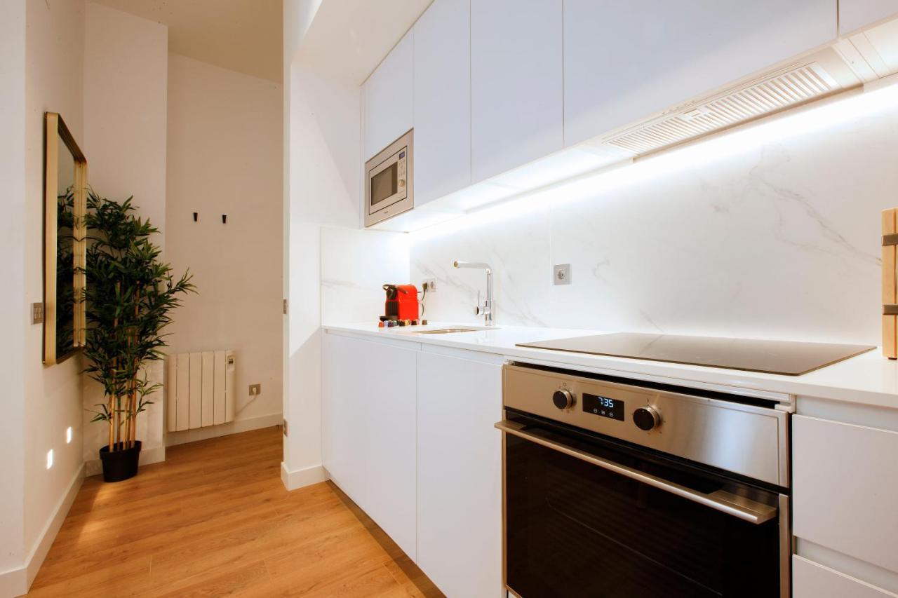 Tirso Suite Madri Exterior foto