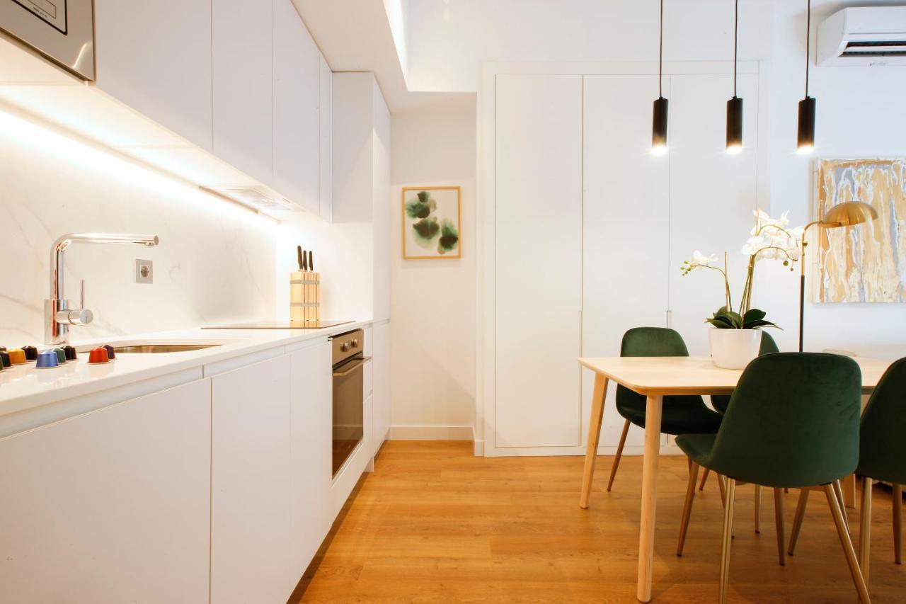 Tirso Suite Madri Exterior foto